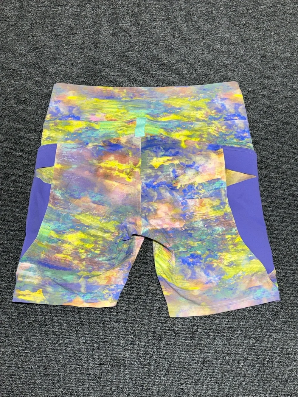Lululemon Cargo Super-High-Rise Hiking Short